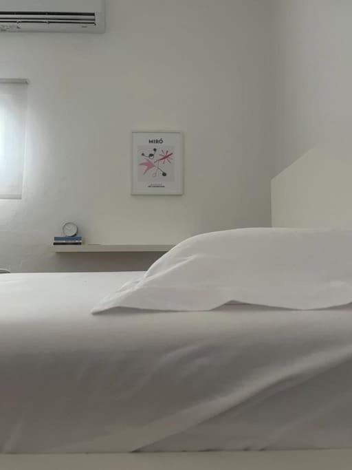 Cozy, Spacious, Newly Renovated Flat In Adamas Экстерьер фото